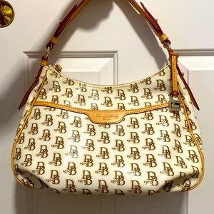 Gorgeous Dooney Bourke Handbag